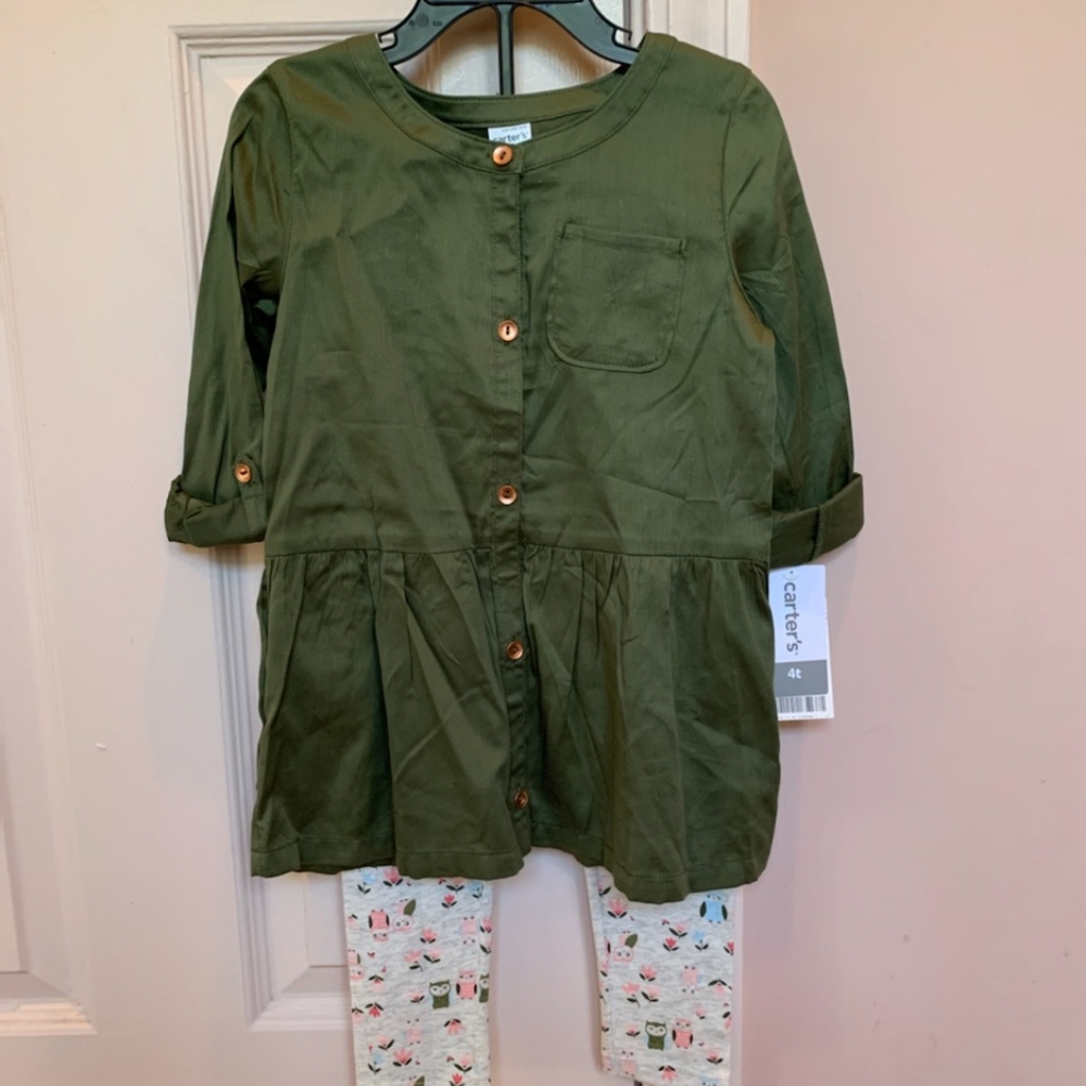 Sz4 NWT Carters 2 piece outfit